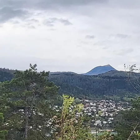 Chalet Zen Avec Son Jacuzzi Et Jardin Tatil Evi Pont-du-Château