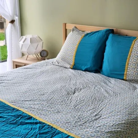 Chalet Zen Avec Son Jacuzzi Et Jardin