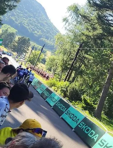 Chalet Zen Avec Son Jacuzzi Et Jardin