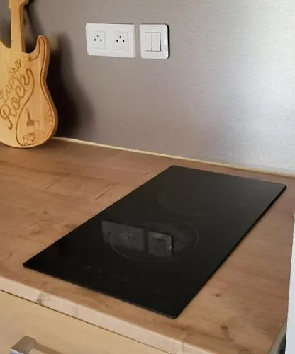 Chalet Zen Avec Son Jacuzzi Et Jardin